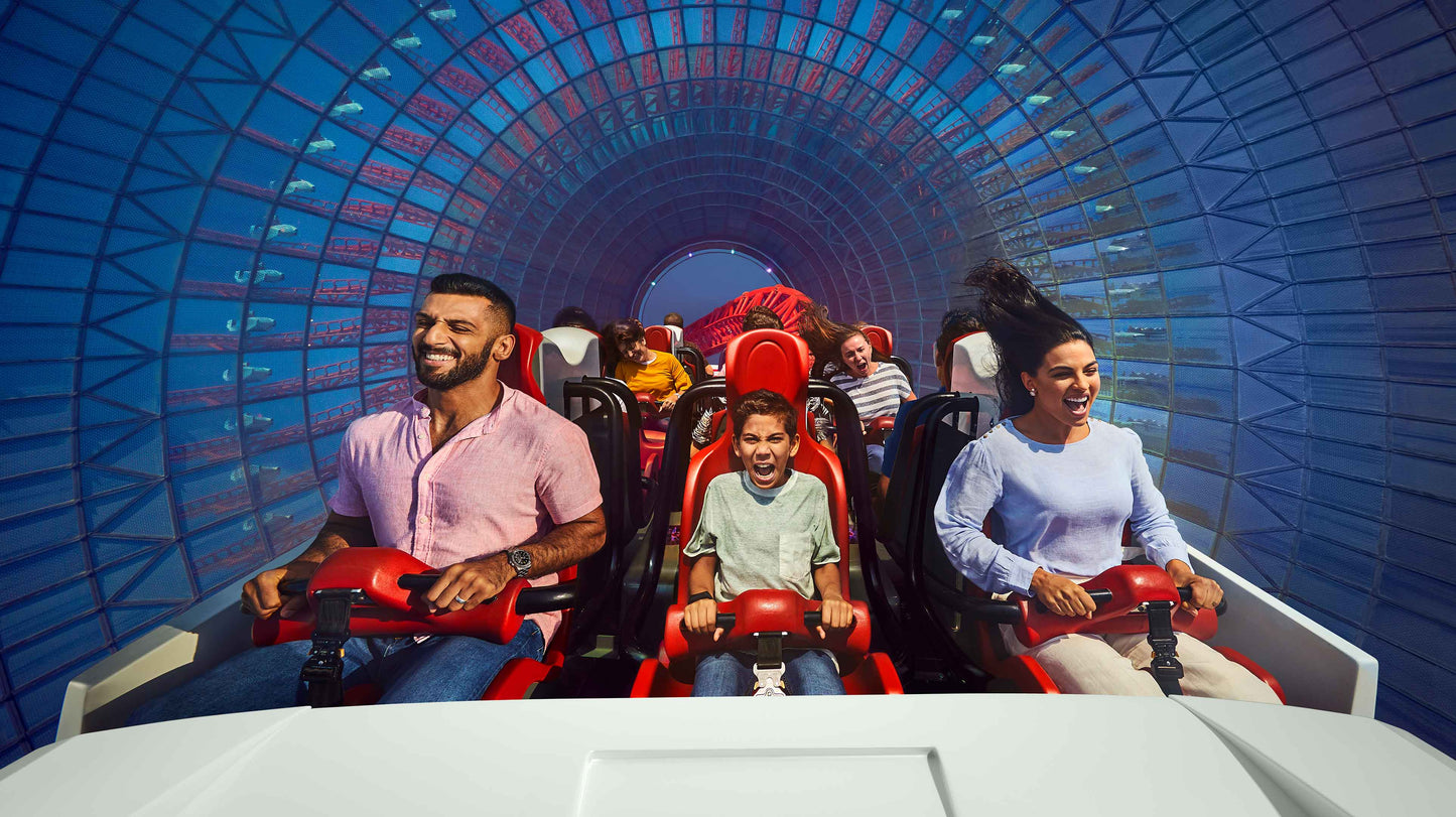 Park Inn by Radisson Hotel Yas Island (Unlimited parks access)